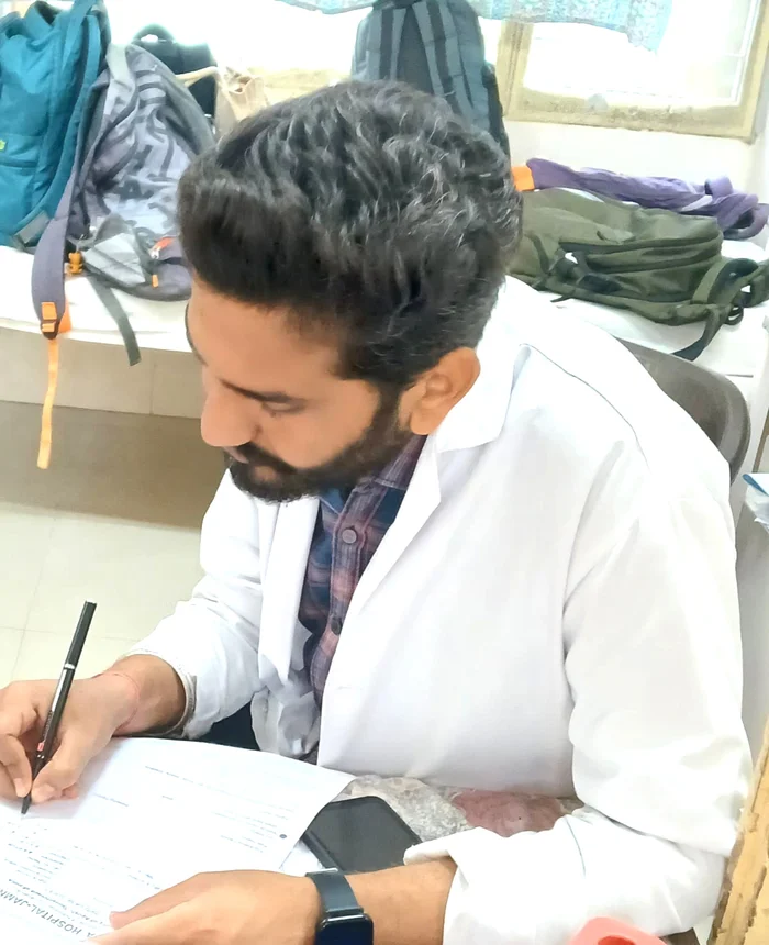 Dr. Dushyant Kumar