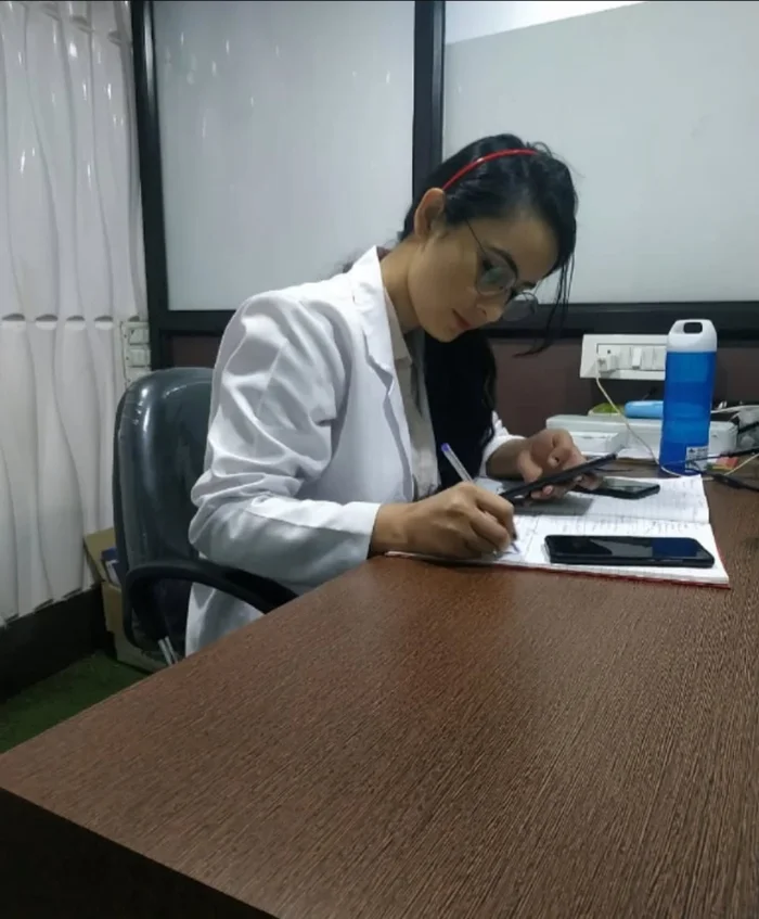 Dr. Manita