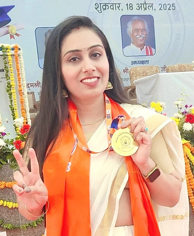 Dr. Sakshi