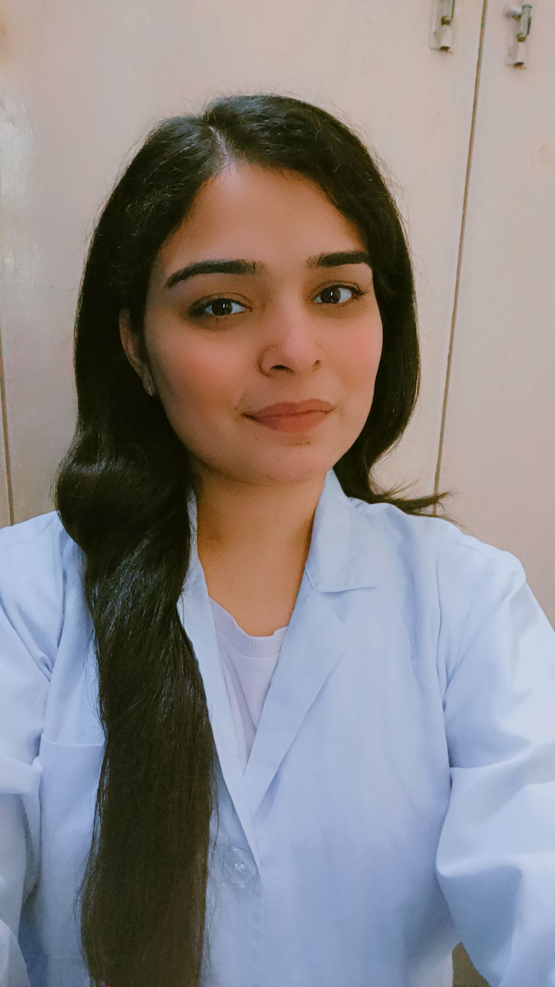 Dr. Sara Garg