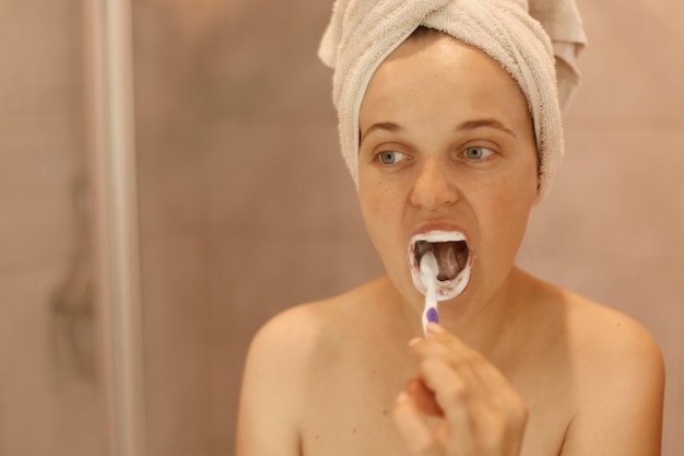 Morning Tongue Cleaning Ayurveda